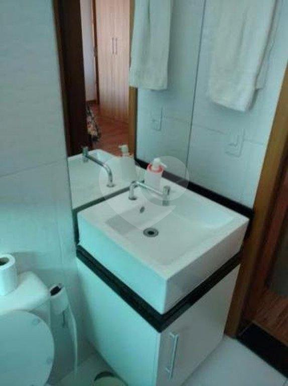 Sobrado à venda com 3 suítes em Vila Constança, São Paulo, SP