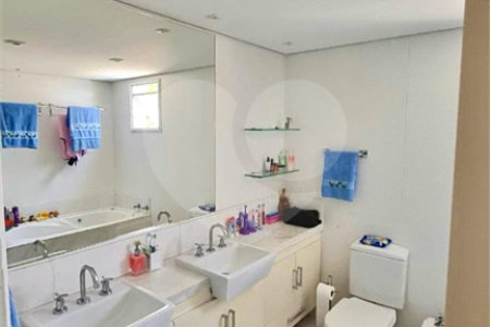 Apartamento à venda com 3 suítes em Vila Romana, São Paulo, SP