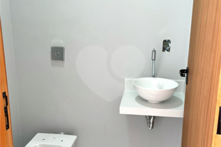 Casa à venda com 3 quartos, sendo 1 suíte, no condomínio Residencial Villa do Bosque, Sorocaba - SP