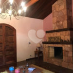 Casa à venda com 5 quartos, sendo 3 suítes, no condomínio Alpes da Cantareira, Mairiporã - SP