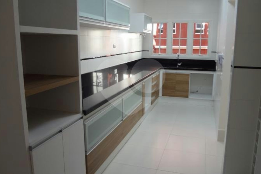 Duplex à venda com 6 suítes no Centro, Campos do Jordão, SP