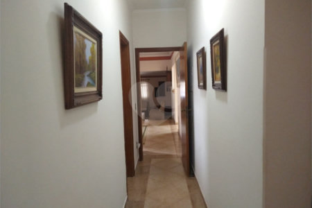 Casa à venda com 3 quartos, sendo 1 suíte, em Chácara São João, São Carlos, SP