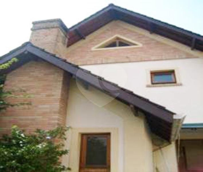 Casa à venda ou para alugar com 4 suítes no condomínio Vilaggio Monte Alegre, São Paulo - SP
