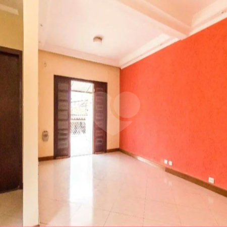 Casa com 203m² , 4 dormitórios , sendo 3 suítes , 2 vagas , à venda na Vila Formosa.