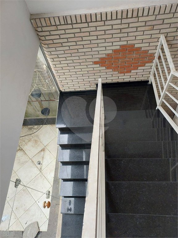 Sobrado à venda com 3 quartos, sendo 1 suíte, em Jardim Fonte Áurea, Poá, SP