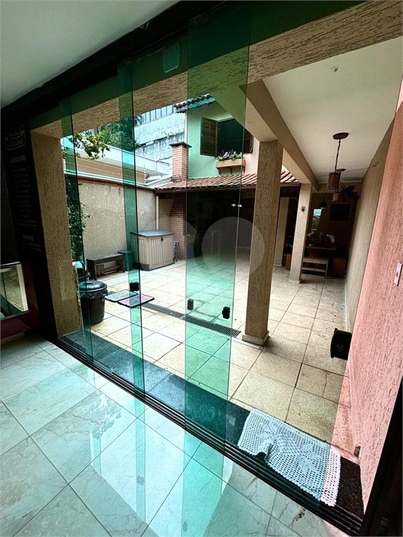 Sobrado à venda com 3 quartos, sendo 1 suíte, em Vila Albertina, São Paulo, SP