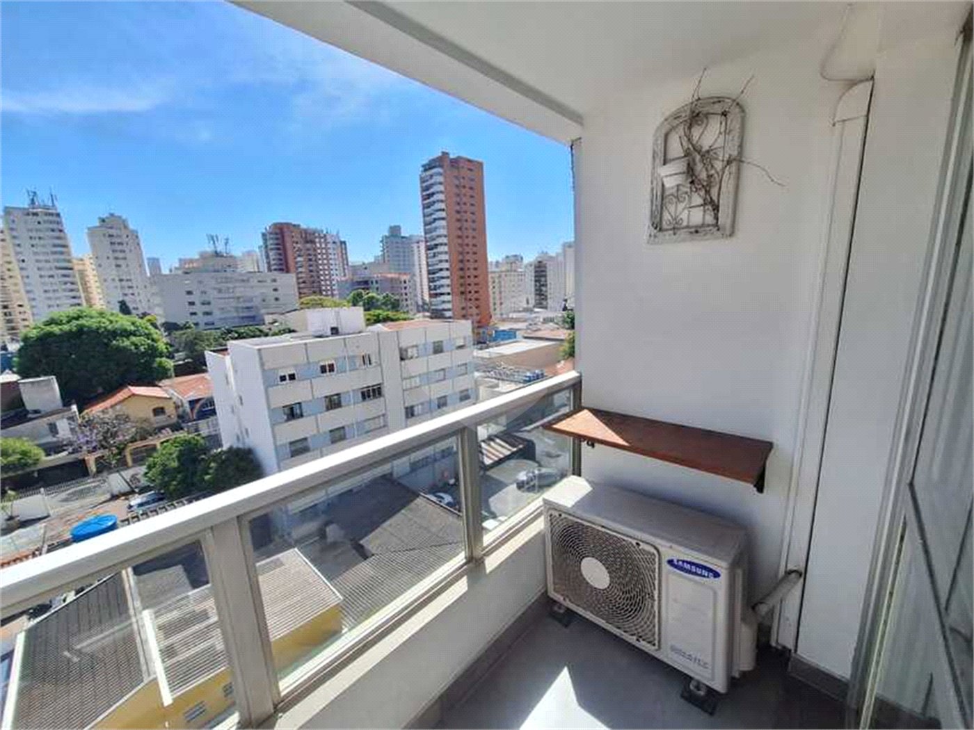 Apartamento à venda com 2 quartos, sendo 1 suíte,  em Indianópolis, São Paulo, SP