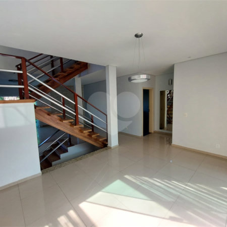 Casa à venda com 3 quartos, sendo 1 suíte, no condomínio Village Saint Clair, Sorocaba - SP