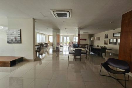 Apartamento à venda com 3 quartos, sendo 1 suíte,  em Vila Santa Catarina, São Paulo, SP