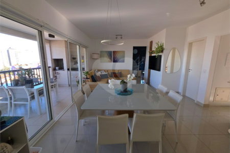 Apartamento à venda com 4 quartos, sendo 2 suítes, em Vila Paulicéia, São Paulo, SP