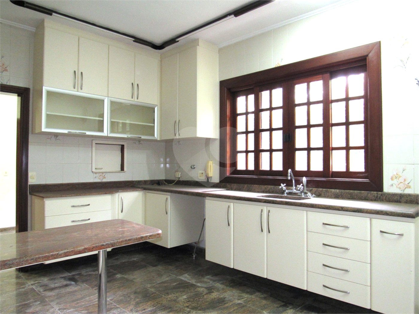 Casa à venda com 3 suítes em Alto da Boa Vista, São Paulo, SP