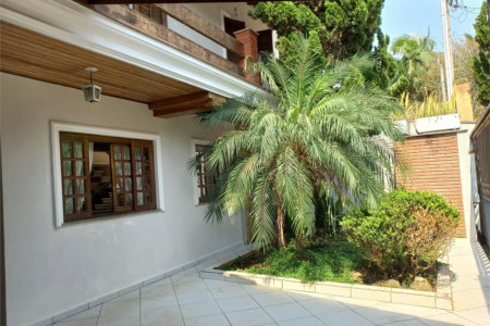 Casa à venda com 3 suítes em Parque Monte Alegre, Taboão da Serra, SP
