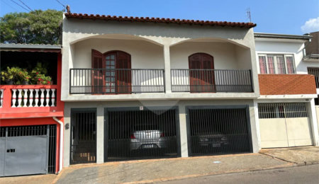 Casa à venda com 3 quartos, sendo 1 suíte,  no Centro, Salto, SP