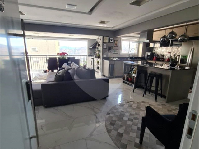Apartamento à venda com 3 suítes em Jardim Flor da Montanha, Guarulhos, SP