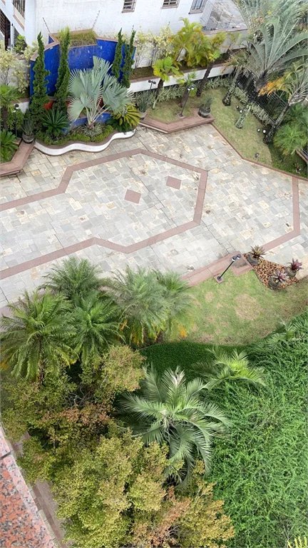 Apartamento com terraço 385m² 03 dormitórios sendo 2 suítes 5 vagas..Estuda Permuta.