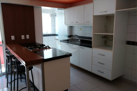 Cobertura à venda com 3 quartos, sendo 2 suítes,  em Vila Ipojuca, São Paulo, SP
