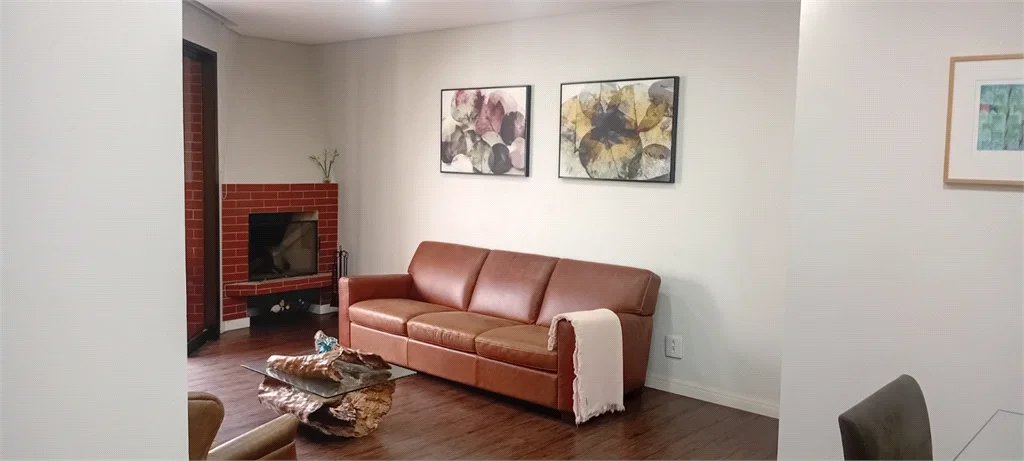 Apartamento à venda com 3 quartos, sendo 1 suíte,  em Vila Andrade, São Paulo, SP