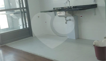 Apartamento à venda com 2 suítes em Mirandópolis, São Paulo, SP