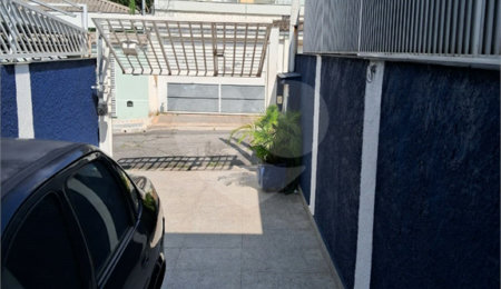 Sobrado à venda com 2 quartos em Tremembé, São Paulo, SP