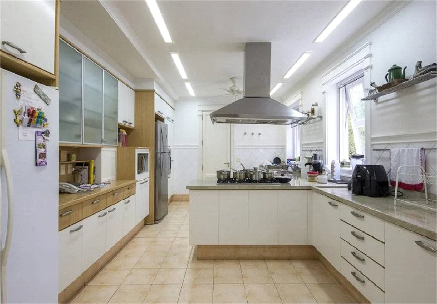 Casa à venda com 5 suítes no condomínio Pignatari, São Paulo - SP