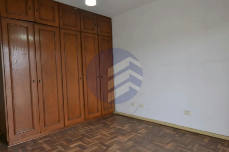 Sobrado à venda com 4 quartos em Jardim Trussardi, São Paulo - SP