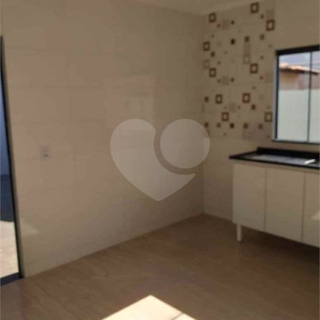 Casa térrea em Araraquara/SP.
