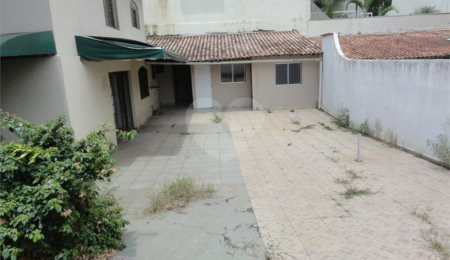 Casa Térrea à venda ou para alugar com 4 quartos em Jardim Floresta, São Paulo, SP