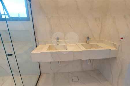 Casa à venda ou para alugar com 4 suítes no condomínio Alphaville Castello, Itu - SP