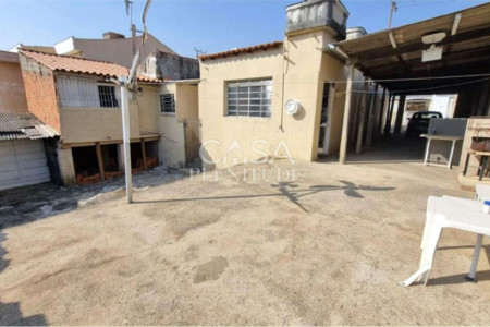 Casa Térrea à venda com 3 quartos, sendo 1 suíte,  em Vila Barcelona, Sorocaba, SP