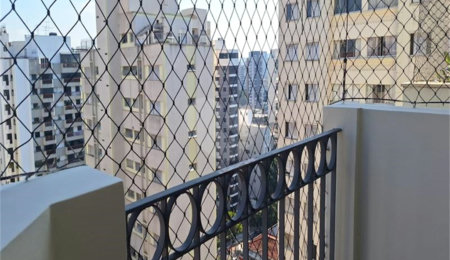 Apartamento à venda com 3 quartos, sendo 1 suíte,  em Indianópolis, São Paulo, SP