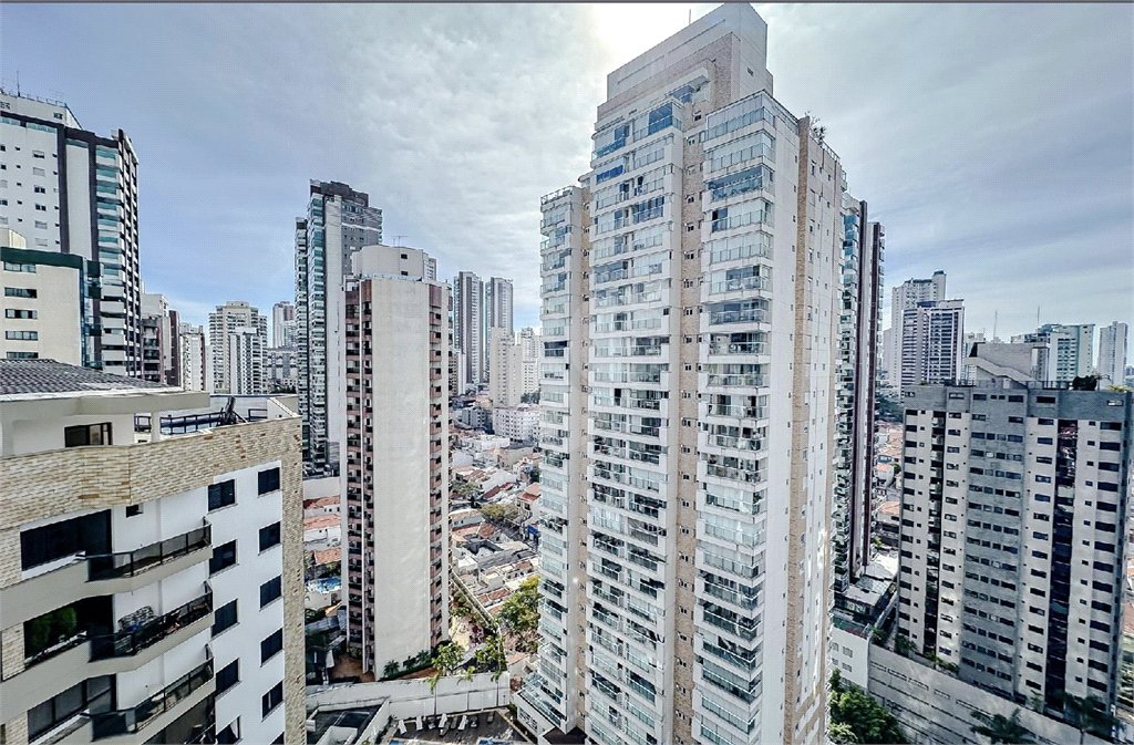 Apartamento para alugar com 3 quartos, sendo 2 suítes, em Vila Regente Feijó, São Paulo, SP
