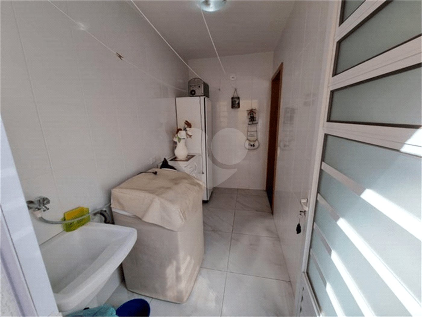 Sobrado à venda com 5 quartos, sendo 1 suíte,  em Vila Moraes, São Paulo, SP