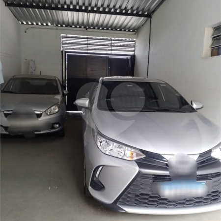 Casa à venda com 2 suítes em Jardim Layr, Mogi das Cruzes, SP