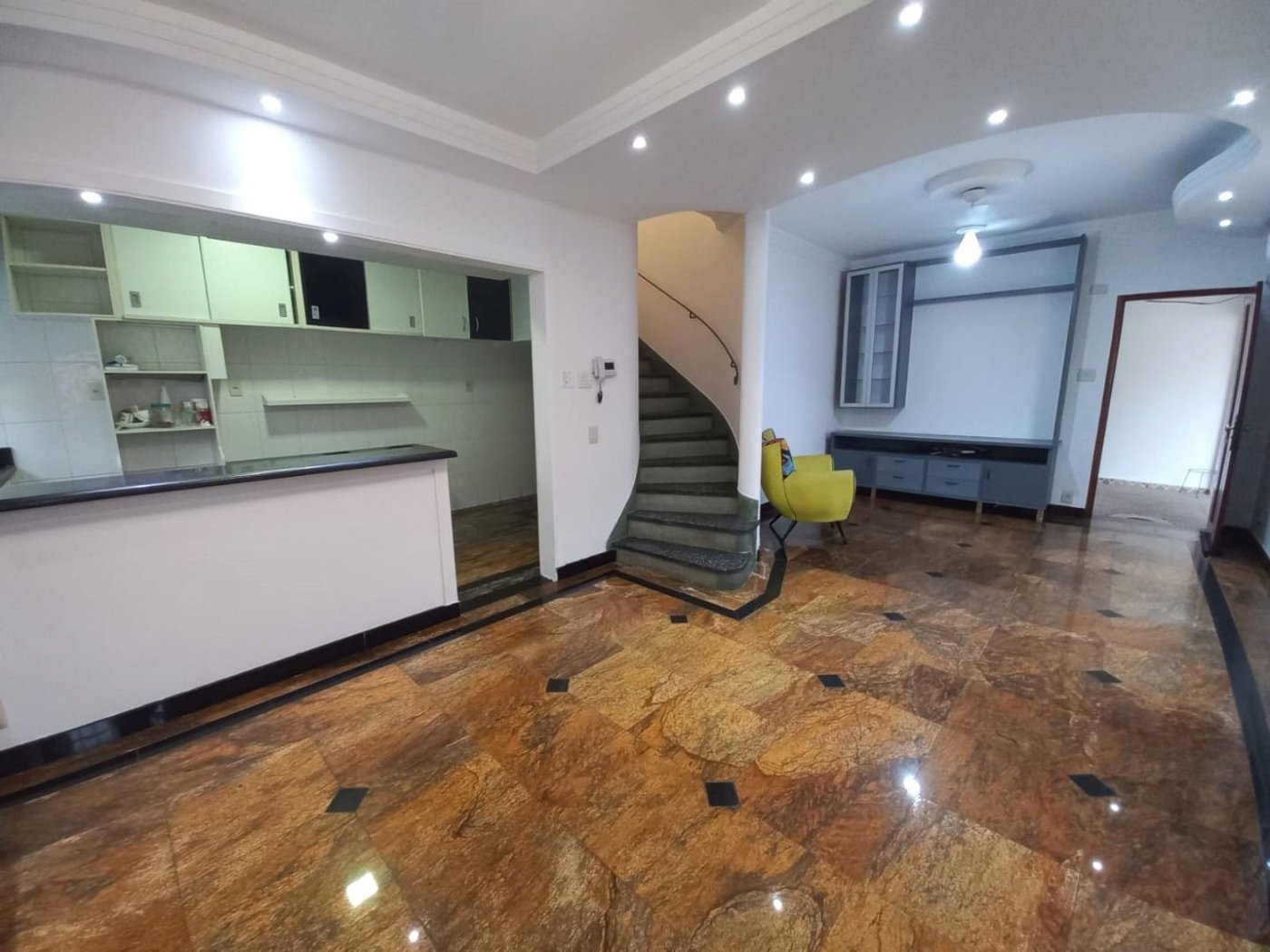 Casa com 3 dormitórios à venda, 150 m² por R$ 960.000,00 - Macuco - Santos/SP