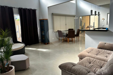 Sobrado à venda com 3 quartos, sendo 1 suíte, em Atibaia Belvedere, Atibaia, SP