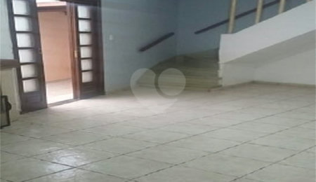 Sobrado à venda com 3 quartos, sendo 1 suíte,  em Alto da Lapa, São Paulo, SP