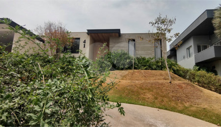Casa à venda ou para alugar com 4 suítes em Loteamento Parque Chapada de Itu, Itu, SP