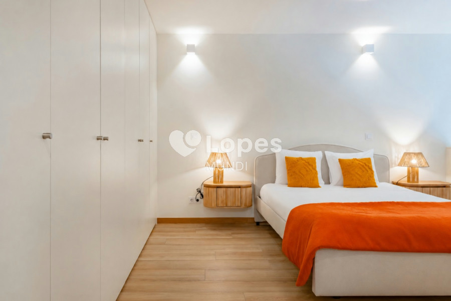Apartamento T1 Duplex à venda no Bonfim, Porto, Portugal – Mobiliado