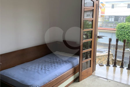 Sobrado à venda com 4 quartos, sendo 3 suítes, em Planalto Paulista, São Paulo, SP