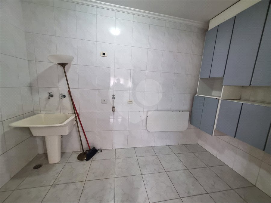 Sobrado à venda ou para alugar com 5 quartos, sendo 4 suítes,  em City América, São Paulo, SP