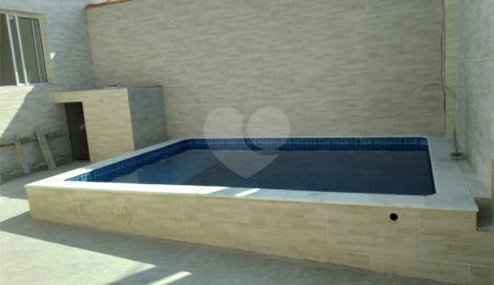 Casa Térrea à venda com 2 quartos, sendo 1 suíte,  em Florida Mirim, Mongaguá, SP