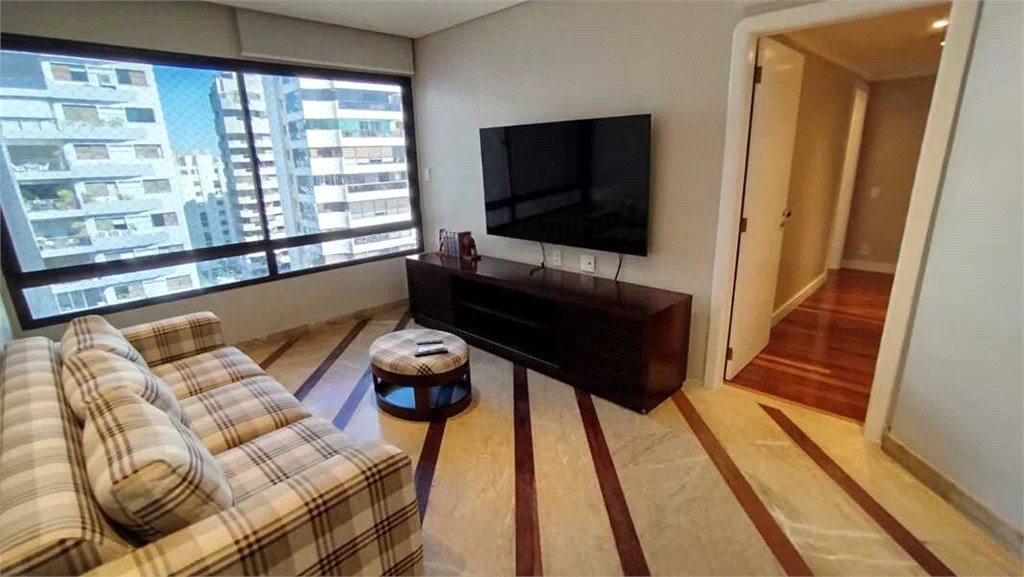 Duplex para alugar com 3 suítes em Real Parque, São Paulo, SP