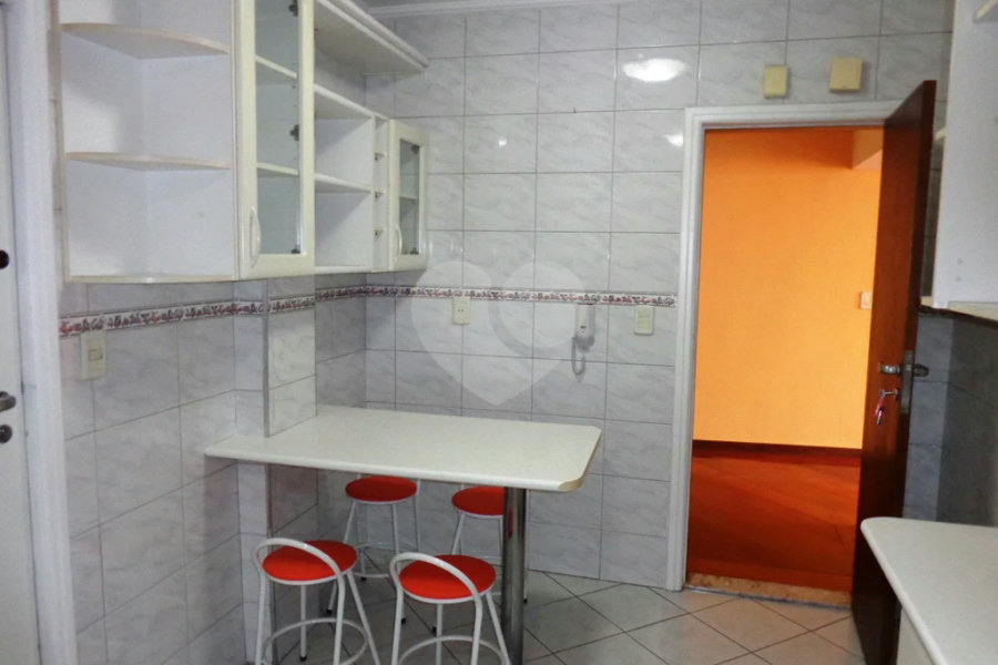 Apartamento à venda com 4 quartos, sendo 1 suíte,  em Santana, São Paulo, SP