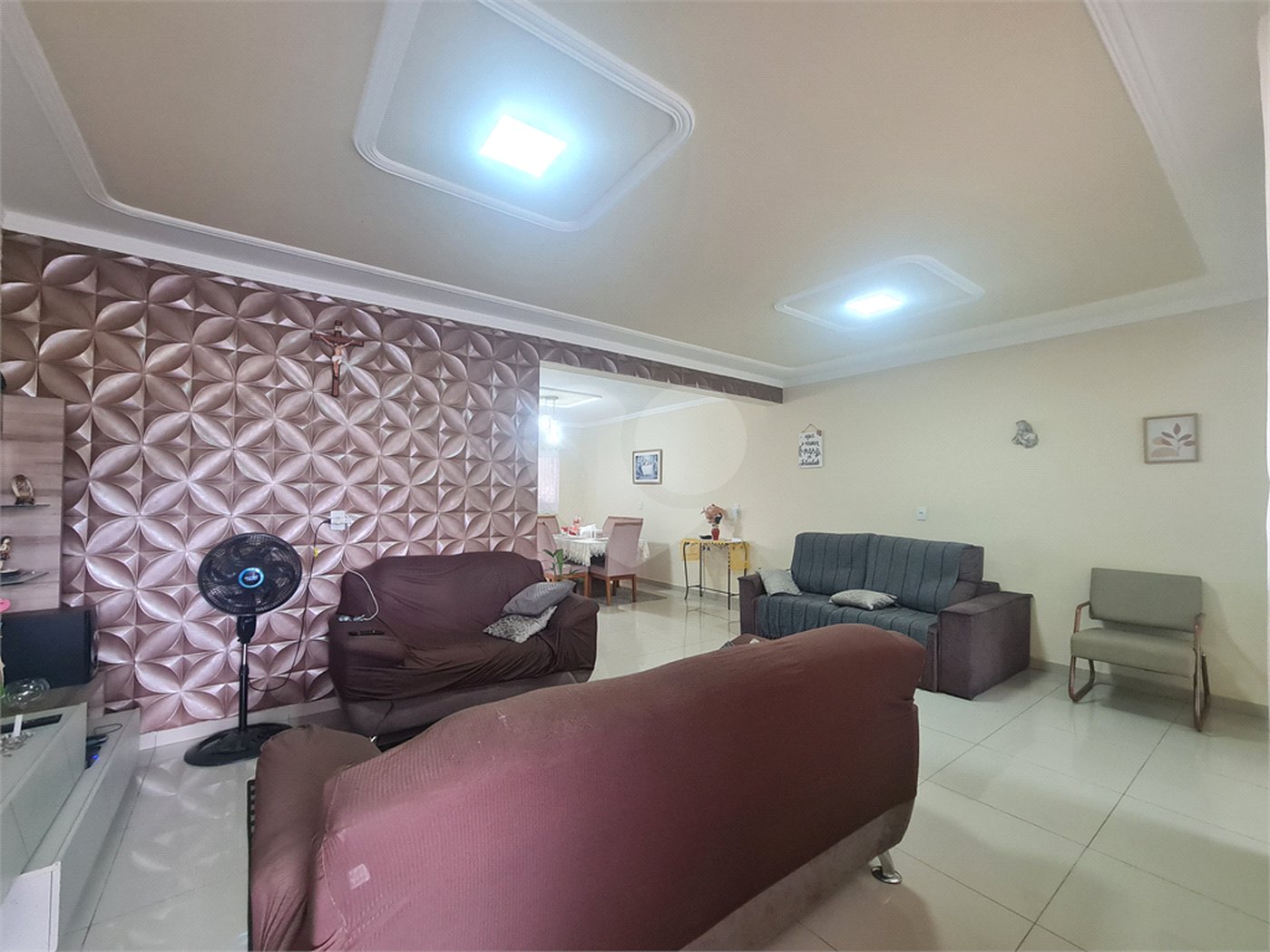 Casa à venda com 3 quartos, sendo 1 suíte,  no condomínio Reserva Ipanema I, Sorocaba - SP