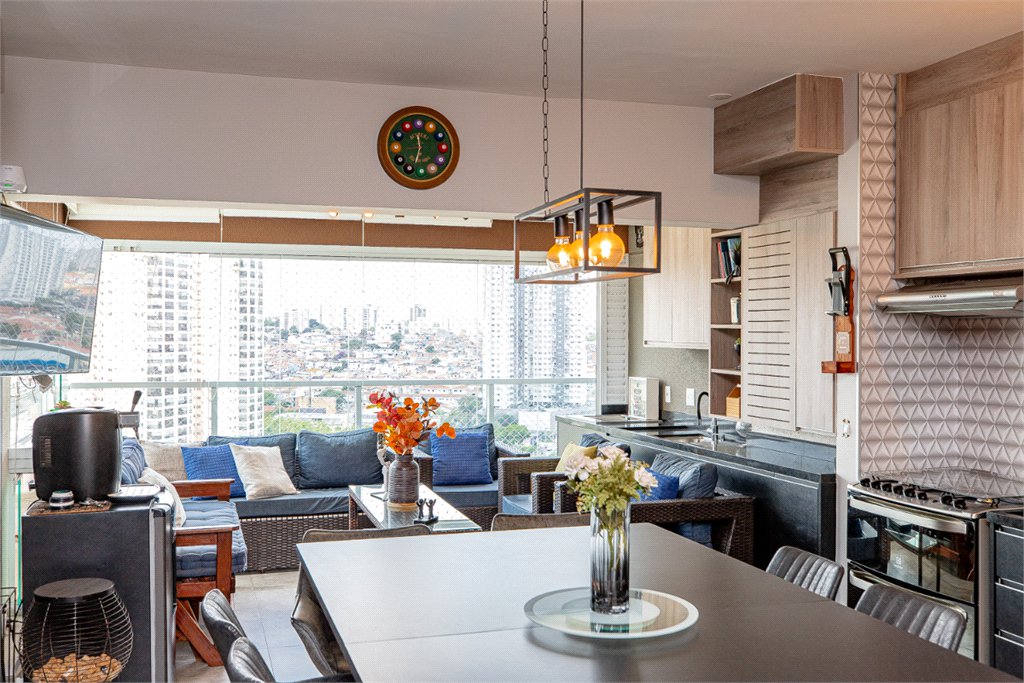 Apartamento à venda com 3 quartos, sendo 1 suíte,  em Chácara Flora, São Paulo, SP