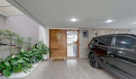 Casa à venda com 4 suítes no condomínio Ville de Marseille, São Paulo - SP