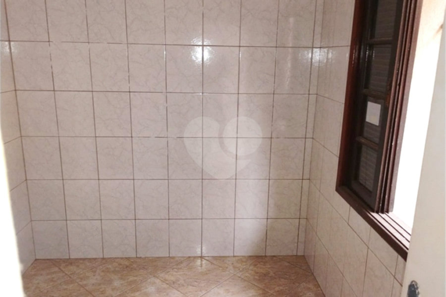 Sobrado à venda com 2 quartos em Vila Nivi, São Paulo, SP