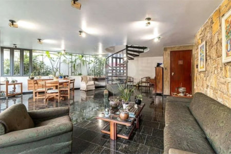 Casa à venda com 4 suítes em Jardim Vitória Régia, São Paulo, SP