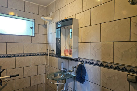 Casa à venda com 4 quartos, sendo 3 suítes, em Jardim Tapajós, Atibaia, SP