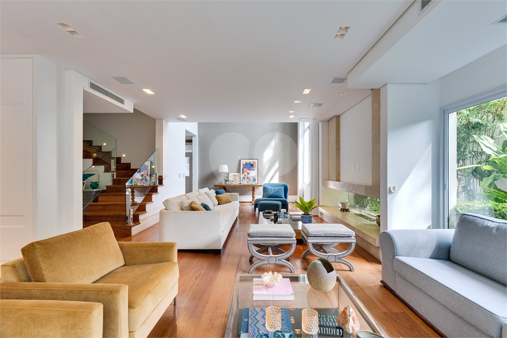 Casa à venda com 3 suítes no condomínio Parc Vignoble, São Paulo - SP
